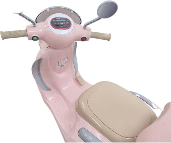 Bang Toys - Scooter Elétrica Infantil Bella T3 6V - com Bagageiro, Luzes de LED, Sons, Entrada USB/MP3, Indicador de Bateria - Suporta até 30kg - Cor Rosa