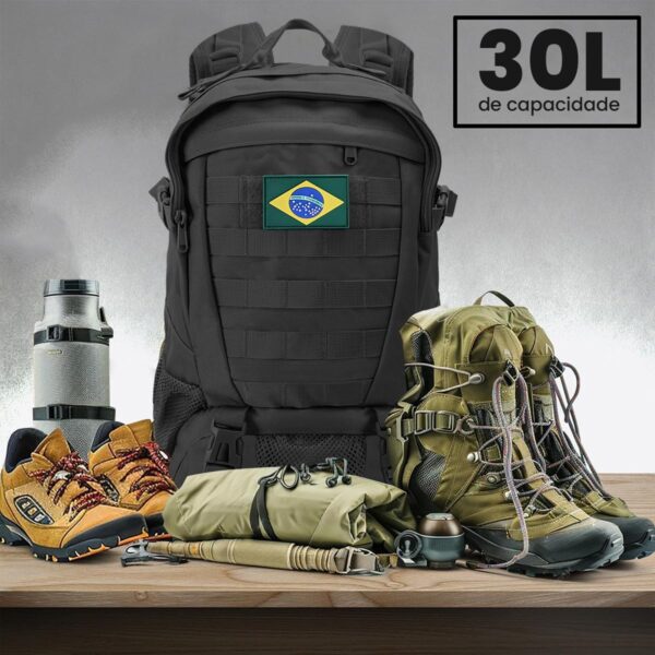 30L Mochila Masculina Resistente à Água Impermeável, Leve e Espaçosa para Acampamento, Trekking e Aventuras Outdoor